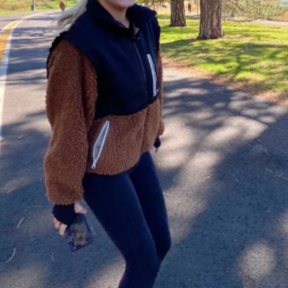 Sandy Liang Mia Faux Shearling Fleece - Picture 5 of 8